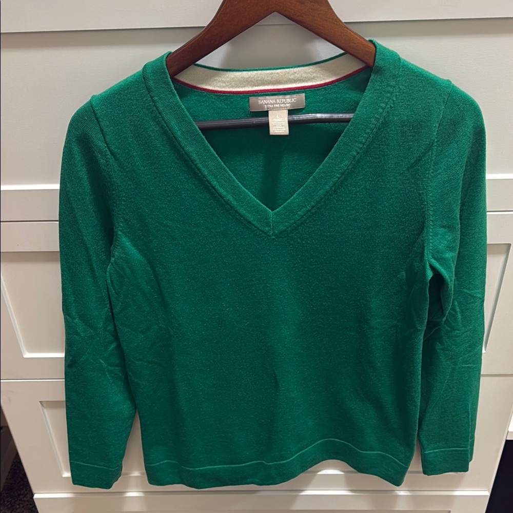 Green Banana Republic Merino Wool V-Neck Sweater